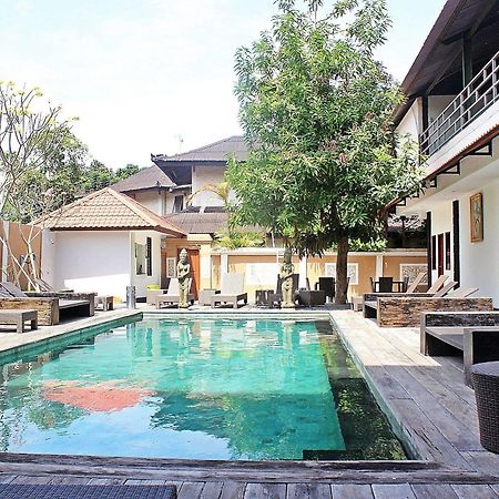 Mirah Hostel Legian  Exterior photo