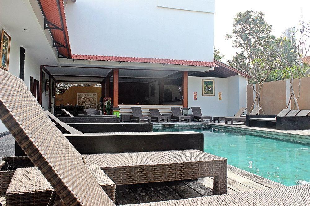 Mirah Hostel Legian  Exterior photo