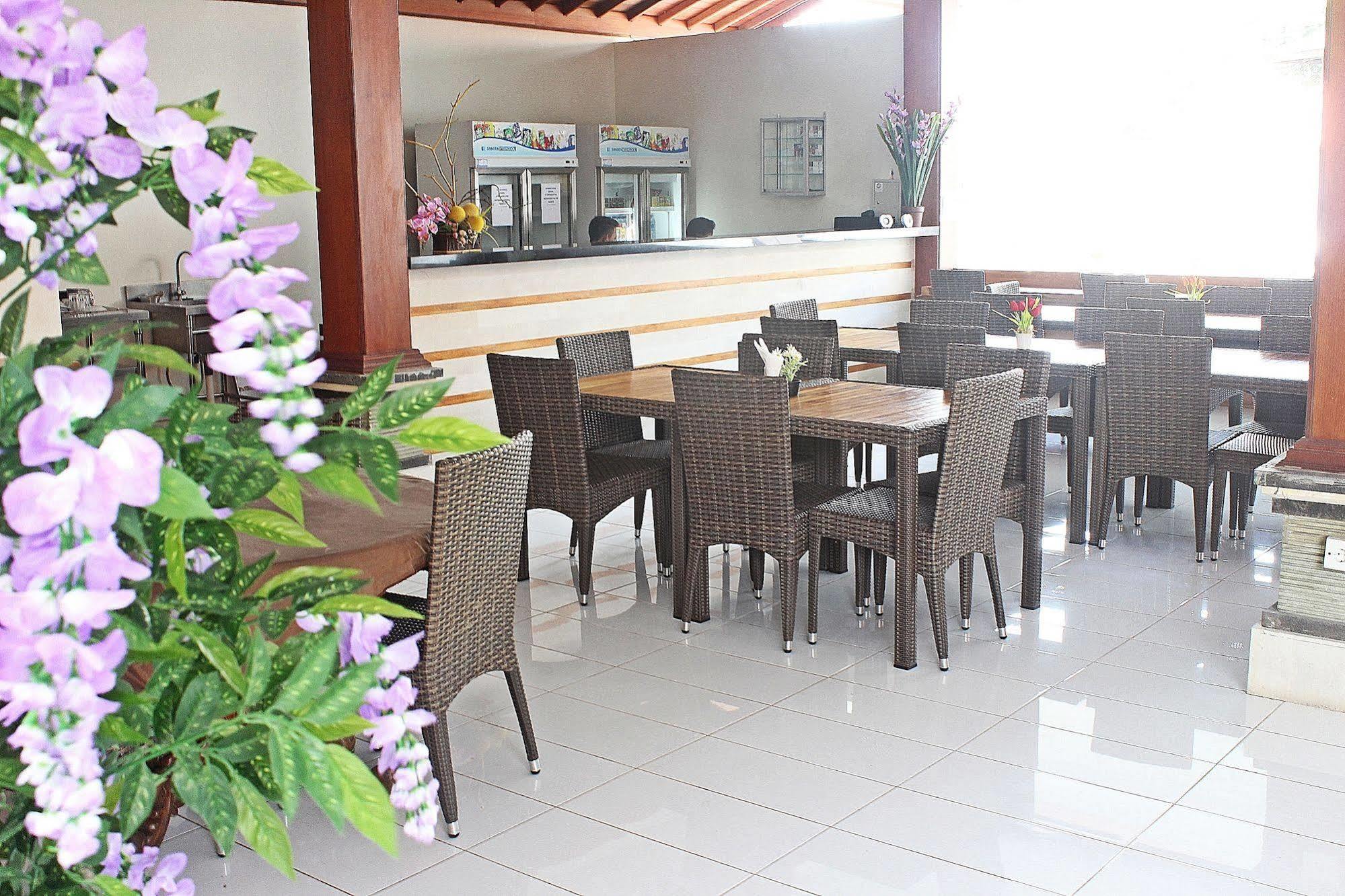 Mirah Hostel Legian  Exterior photo