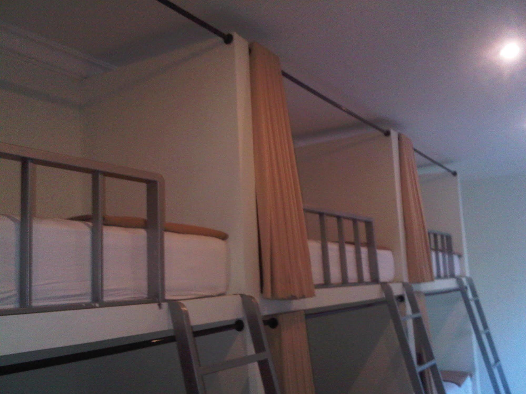Mirah Hostel Legian  Exterior photo