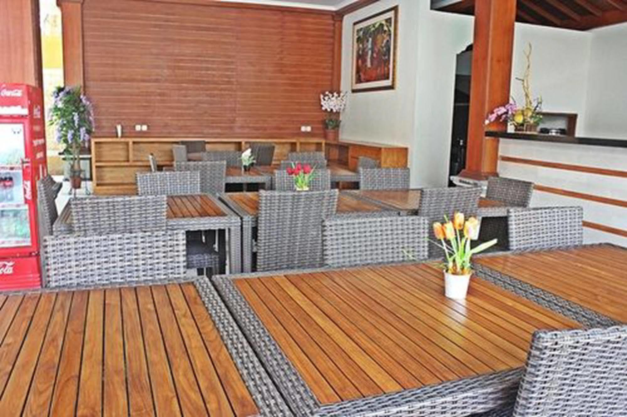 Mirah Hostel Legian  Exterior photo